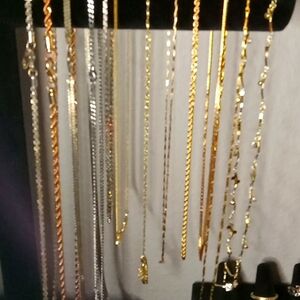 There's a variety of bracelets and chains.Negotiations are required